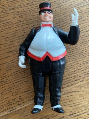 Vintage 1991 Kenner - Batman Returns THE PENGUIN Action Figure